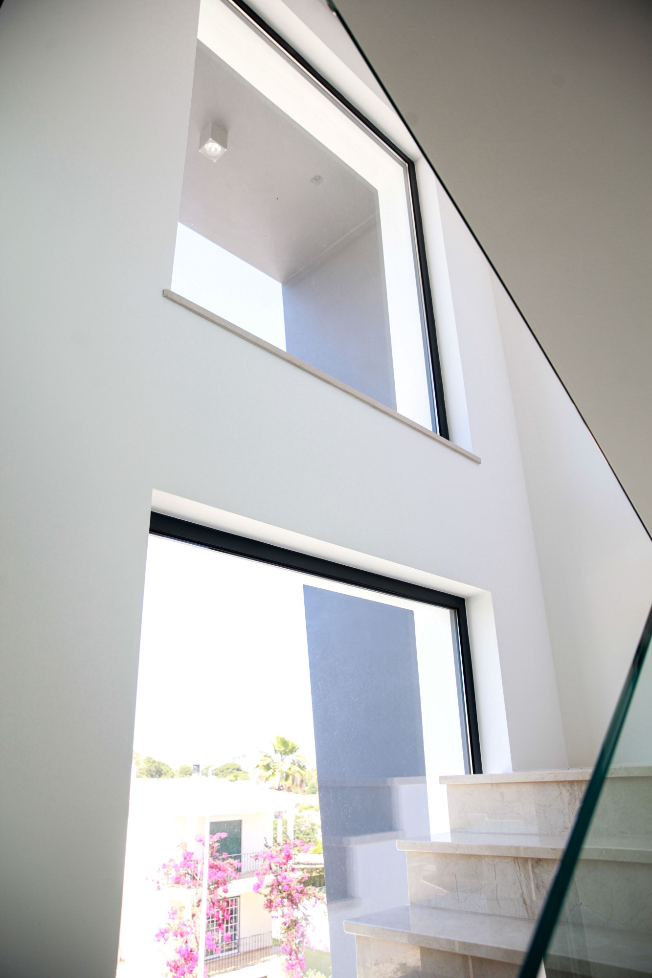 Pose de Châssis, Portes, Volets - Raposo Charleroi, Image n°13